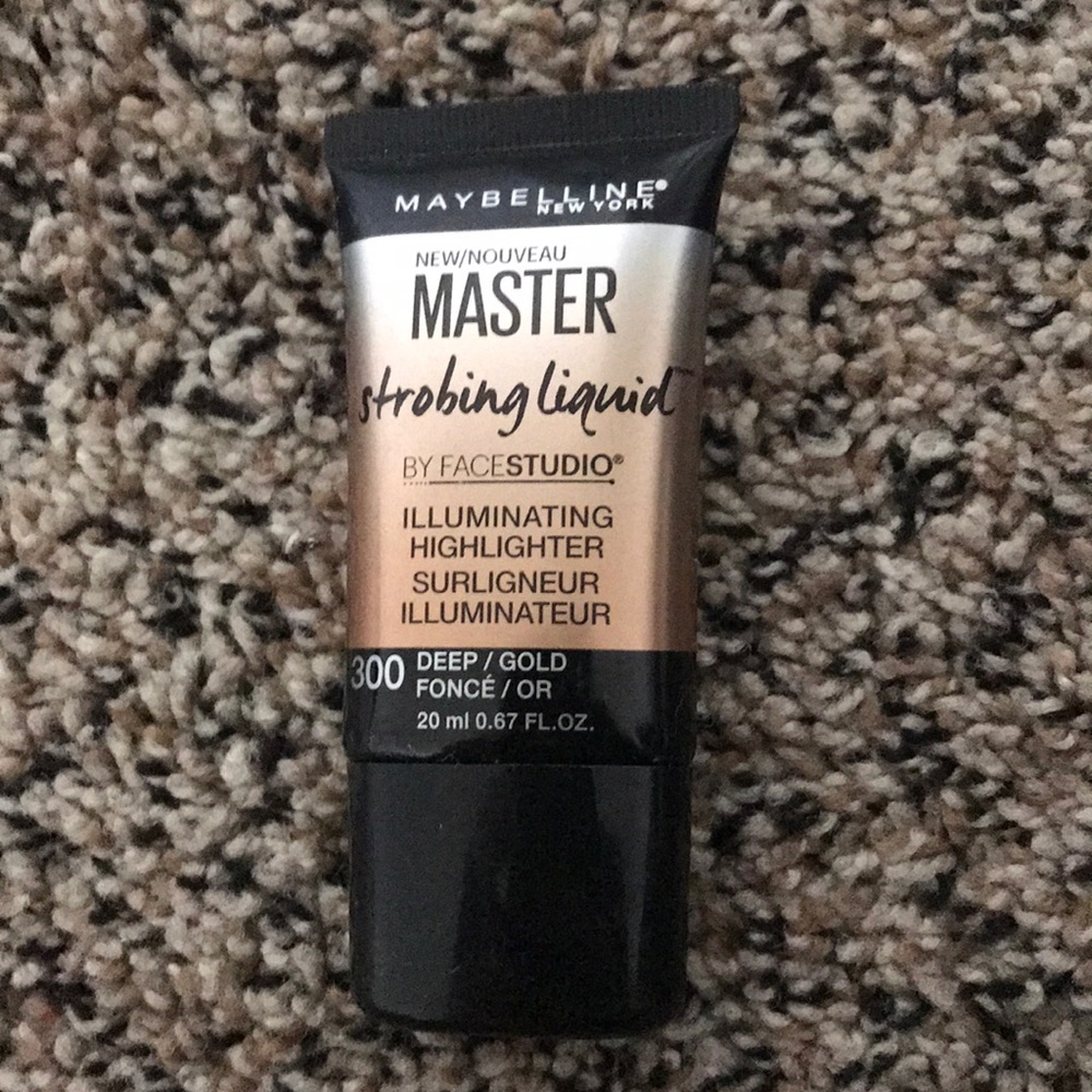 Maybelline Strobing Liquid
